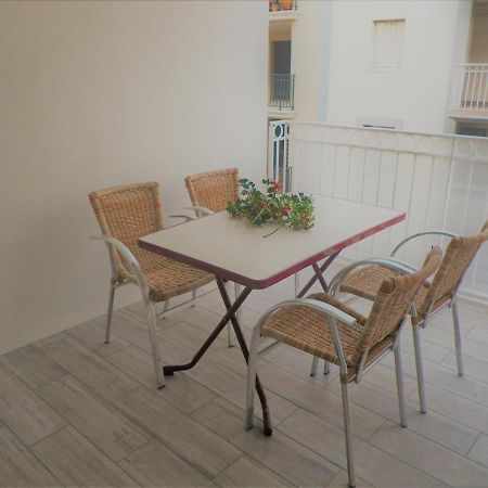 Amarine Joli T3 Centre Ville Terrasse Parking Et Velos سُت المظهر الخارجي الصورة