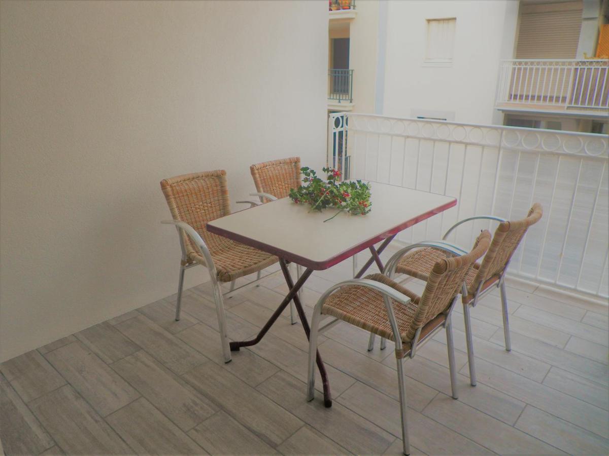 Amarine Joli T3 Centre Ville Terrasse Parking Et Velos سُت المظهر الخارجي الصورة
